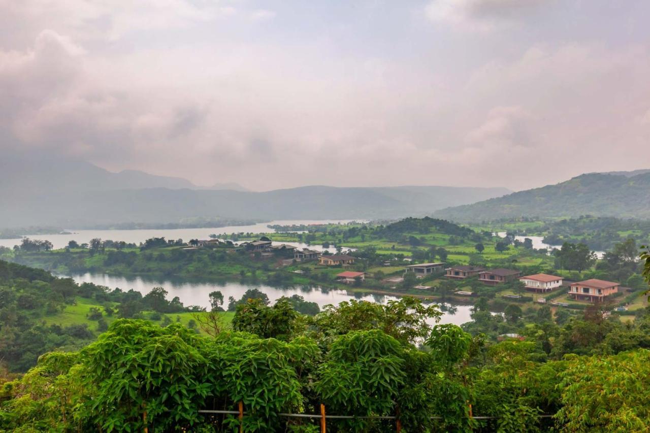 Stayvista'S Shivom Villa 2 - A Serene Escape With Views Of The Valley And Lake ロナバラ エクステリア 写真