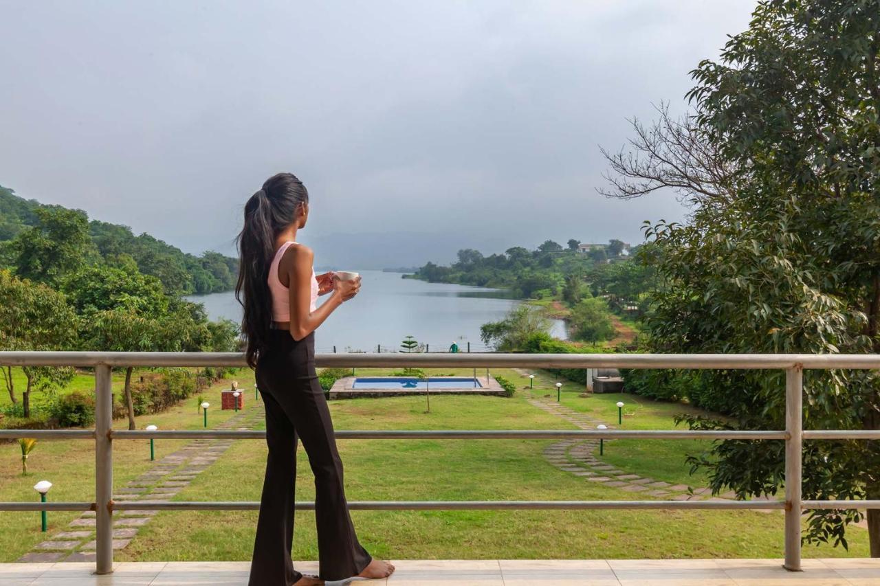 Stayvista'S Shivom Villa 2 - A Serene Escape With Views Of The Valley And Lake ロナバラ エクステリア 写真