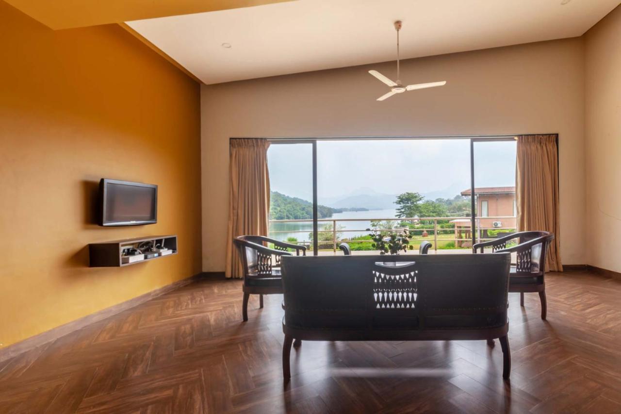 Stayvista'S Shivom Villa 2 - A Serene Escape With Views Of The Valley And Lake ロナバラ エクステリア 写真