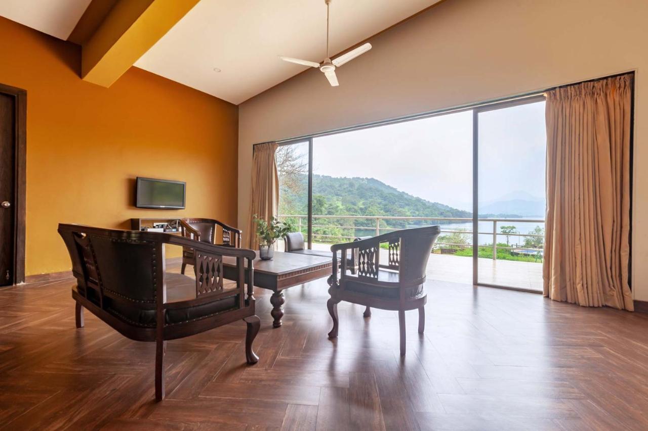 Stayvista'S Shivom Villa 2 - A Serene Escape With Views Of The Valley And Lake ロナバラ エクステリア 写真